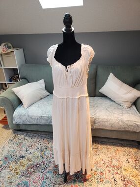 Old Navy Cream Boho Maxi Dress Size Large Lined W Smocked Waist